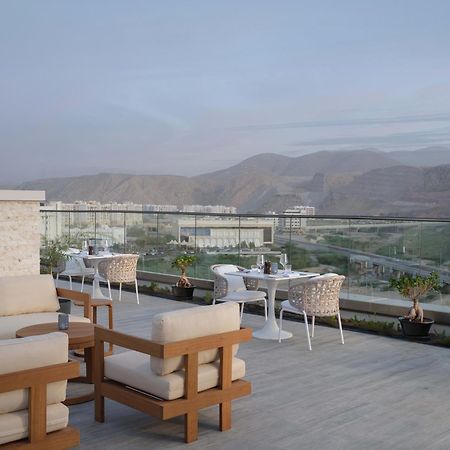 Doubletree By Hilton Muscat Qurum Extérieur photo