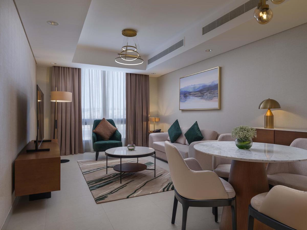 Doubletree By Hilton Muscat Qurum Extérieur photo