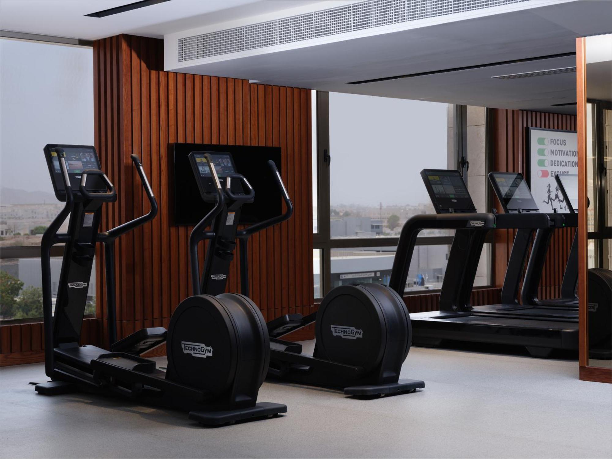 Doubletree By Hilton Muscat Qurum Extérieur photo