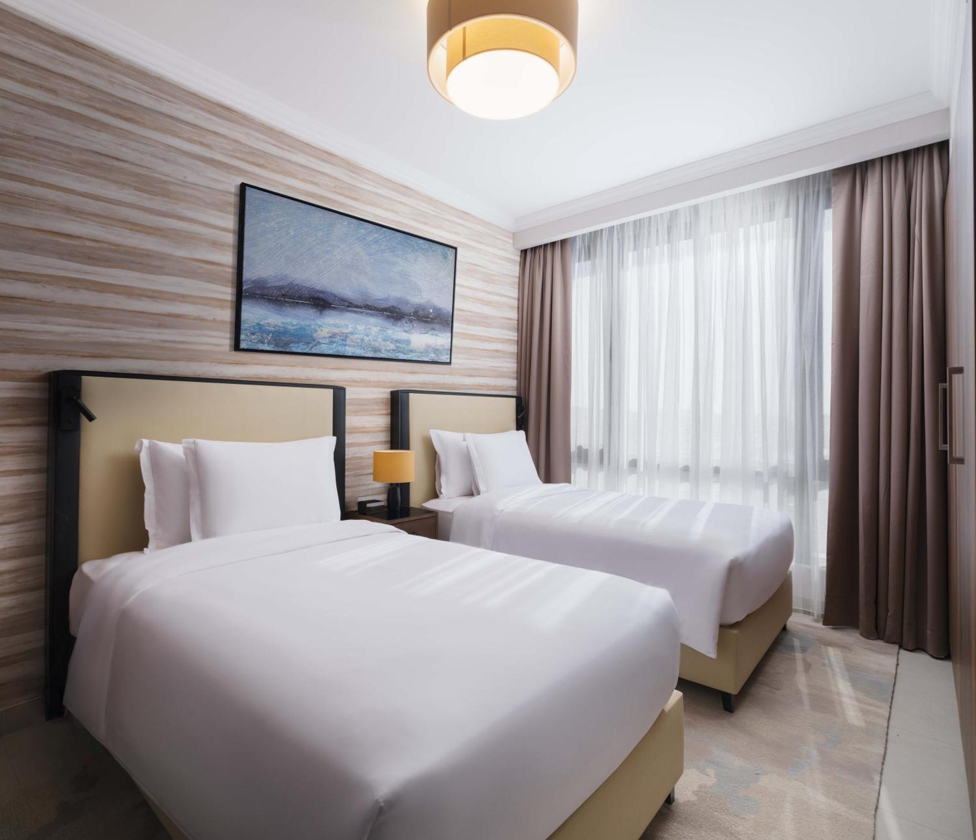 Doubletree By Hilton Muscat Qurum Extérieur photo
